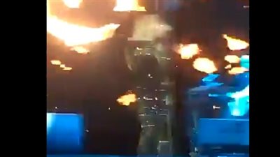 ردة فعل هستيري لسعودي لحظة رؤيته ماريا كاري (فيديو)