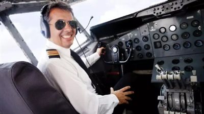 «لو عايز تبقى طيار».. تعرف على أسعار دراسة الطيران
