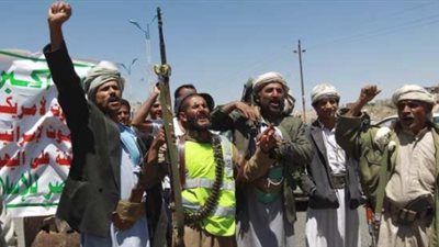 تفاصيل الصراع بين إخوان اليمن والتحالف العربي.. «الجماعة» تنسق سرا مع الحوثيين «إعلاميا وميدانيا».. ترفض التصدي لهم عسكريا.. تحاول زرع فتنة بين السعودية والإمارات.. وتتبرأ من «