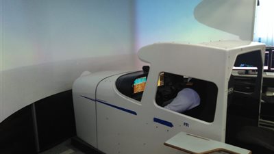 «فيتو» تجري معايشة مع طلاب أكاديمية الطيران أثناء إقلاع وهبوط طائرة (فيديو)