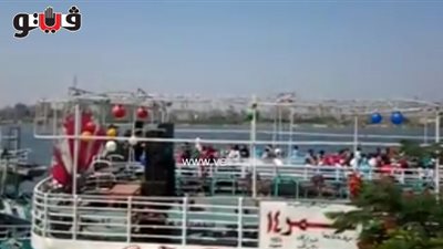 بالفيديو.. وصلة رقص على مركب بكورنيش شبرا