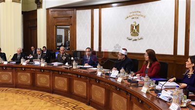 تفاصيل الاجتماع الأسبوعي للحكومة.. مدبولي:عازمون على التقدم في الملف الاقتصادي.. استمرار التعاون الفني مع صندوق التقد.. والتكليف بالبدء في تسويق وتشغيل مصانع «مبادرة الرئيس»