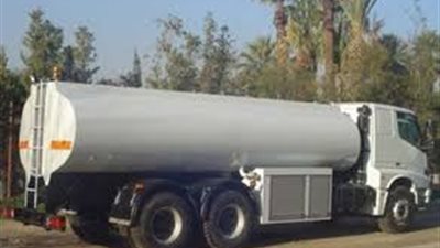 الدفع بسيارتي مياه للمستشفى الجامعي بالإسكندرية بعد انقطاع الخدمة