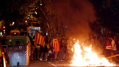 صدامات بين قوات أمن برشلونة ودعاة استقلال كاتالونيا في ذكرى الانفصال