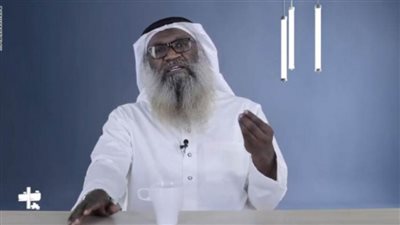 داعية سعودي ينتقد التهنئة بالعام الجديد: «يمكن تموت ويصير لك بلاوي»