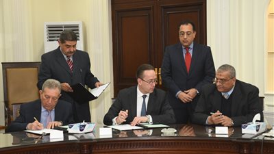 تفاصيل بروتوكول تعاون الإسكان و«لوزان السويسرية» (صور)