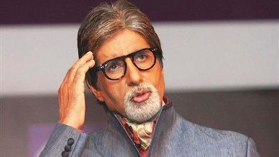 «اميتاب باتشان» يوجه رسالة حادة لمعجبيه