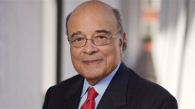 بيل جيتس ناعيا العالم عادل محمود: فقدنا أعظم مبدعي اللقاح في عصرنا