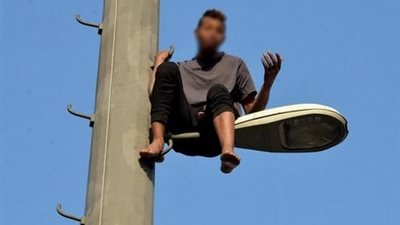 بالصور.. أطرف محاولات الانتحار.. رندا: «نطيت من الشباك».. نور: «كتمت نفسي 5 دقايق».. سارة: «خدت علاج ماما».. داليا: «أكلت طباشير».. ميلاد: «شربت صابون»