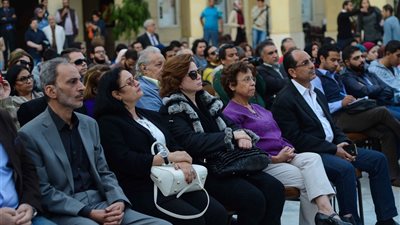 بالصور..إلهام شاهين: محمود عبدالعزيز زعقلي علشان لبست فستان عريان