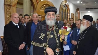 البابا تواضروس يصل الإسماعيلية لإلقاء العظة الأسبوعية(صور)