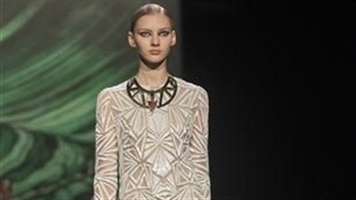 عروض الأزياء بنيويورك لا تتأثر بالعواصف الثلجية