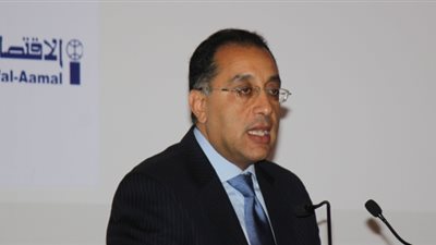 «الإسكان» تشترط تحديث مواسير مياه الشرب والصرف الصحي