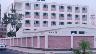 ولية أمر تصفع معلمًا على وجهه في إمبابة