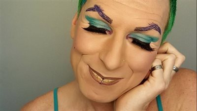 بالصور.. أبشع الأخطاء التجميلية وقعت بها النساء