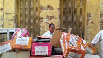 ضبط 25 كيلو فراخ منتهية الصلاحية وأغذية فاسدة بالأقصر