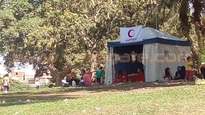 بالصور.. الهلال الأحمر: ضربة الشمس أبرز إصابات المعيدين بـ«الدولية»