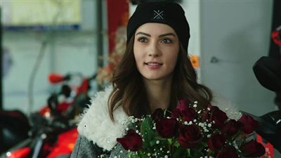 التركية بورجو اوزبيرك تدخل قصة حب جديدة