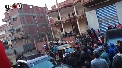 لحظة إحباط حرق منزل المتهم بالاعتداء على إمام مسجد بالشرقية (فيديو)
