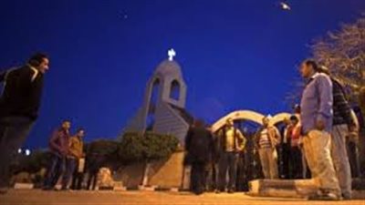 النيابة تعاين مكان ذبح شرطي في محيط كنيسة بالمنيا