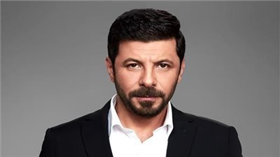 إياد نصار بين «الممر» و«رأس السنة» في الغردقة