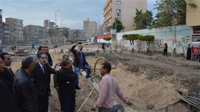 محافظ الغربية يتابع مشروعات القطاع الصحى بالمحلة ويتفقد إجراءات تأمين الكنائس| صور