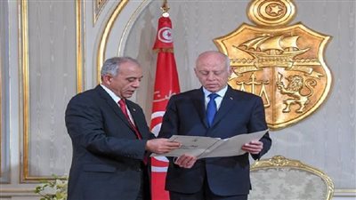 الحبيب الجملي يقدم تشكيل حكومته لرئيس تونس.. ويؤكد: يدي ممدودة للجميع| فيديو