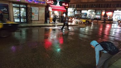 أمطار غزيرة على الإسكندرية.. وحالة تأهب بالأحياء