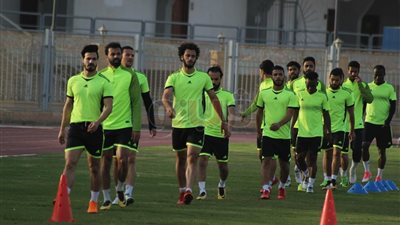 فوافي يشارك بتدريب المقاصة ويلحق بمباراة الزمالك (صور)