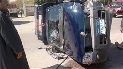 إصابة 4 أفراد شرطة في انقلاب سيارة غرب العريش