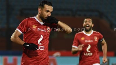 علي معلول يحرز الهدف الأول للأهلي في المقاصة