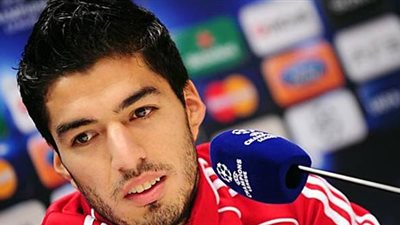 سواريز: أرجو من الجميع مساندة أوروجواي أمام كولومبيا