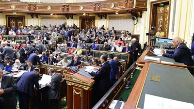 انطلاق دور الانعقاد الرابع للبرلمان.. عبد العال: نستكمل مسيرة الإصلاح.. إحالة اعتراض السيسي على قانون التجارب السريرية للجنة العامة.. خلو 3 مقاعد.. رفض طلبين لرفع الحصانة..وغدا انتخابات اللجان النوعية