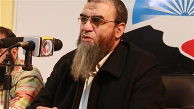 «بدران» يهنئ أعضاء «النور» بحلول رمضان قبل سفره لأداء العمرة