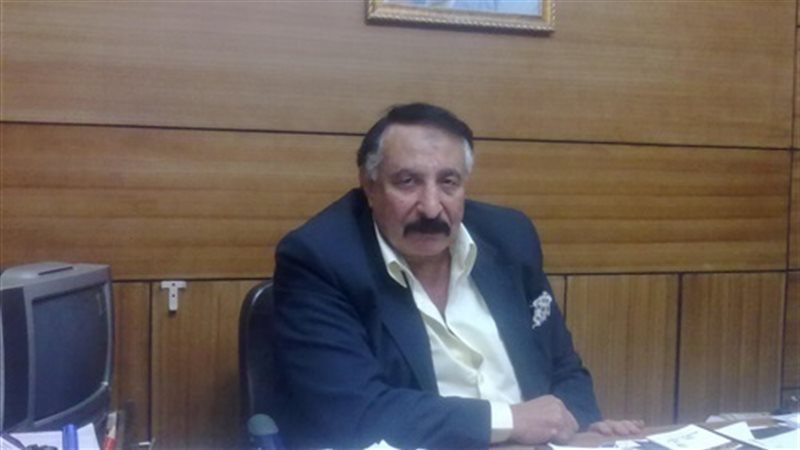 إبراهيم عارف، المثمن