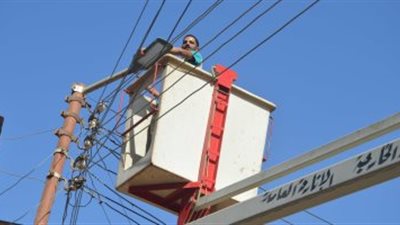 تركيب 250 كشافا ليد بكورنيش مصر القديمة