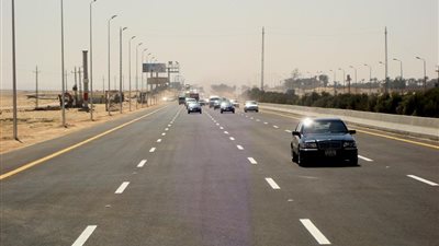 تسيير طريق الفيوم بنى سويف بعد توقف ساعتين