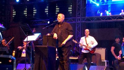 جورج وسوف يبدأ حفل مهرجان ليالي الربيع في طابا هايتس (صور)