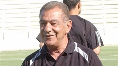 4 مدربين قادوا الأهلي والزمالك.. «الجوهري» صاحب الإنجازات مع قطبي الكرة المصرية.. مايكل إيفرت يفشل في اختبار القلعة الحمراء.. فينجادا يخفق مع الأبيض بعد نجاح الشياطين الحمر.. و«هولمان&#