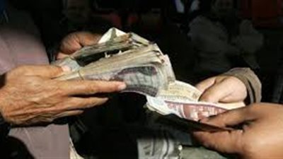 إحالة التحقيق في رشوة ضابط ترحيلات مصر الجديدة إلى الاستئناف