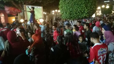 بالصور.. شاشة عملاقة بالأهلي لمشاهدة إياب نهائي أفريقيا