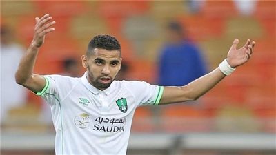 الهلال يسعي لحسم الدوري السعودي أمام أهلي جدة