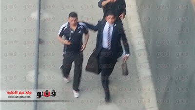 بالصور..وصول طاقم تحكيم مباراة القمة إلى ملعب استاد القاهرة