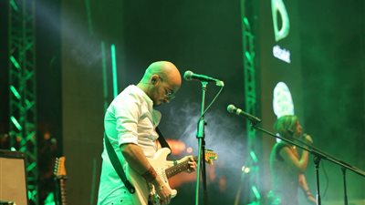 «طاخ» بشكل جديد في أحضان محبيه بـ«الحرية» (صور)