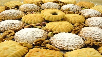 عروض «قويدر» على الكعك والبسكويت