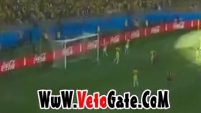 بالفيديو.. حارس البرازيل يتألق ويمنع الهدف الثاني لتشيلي