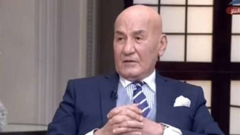 عزت أبو عوف