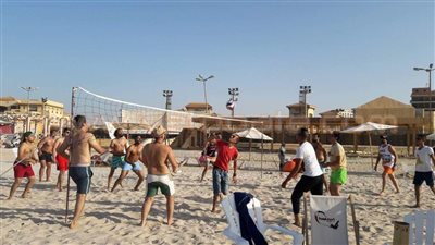 15 صورة ترصد احتفالات عيد الأضحى على شواطئ بورسعيد