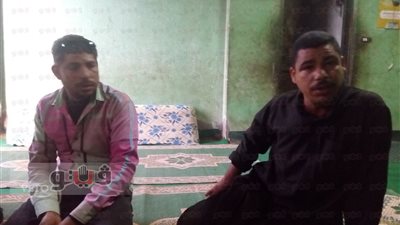 بالفيديو والصور..أسرة أحد شباب العفو: كلنا مع مصر ويحيا السيسي