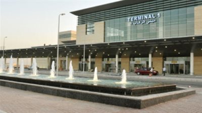 شريف فتحي: قرض ياباني بـ172 مليون دولار لتطوير مطار برج العرب